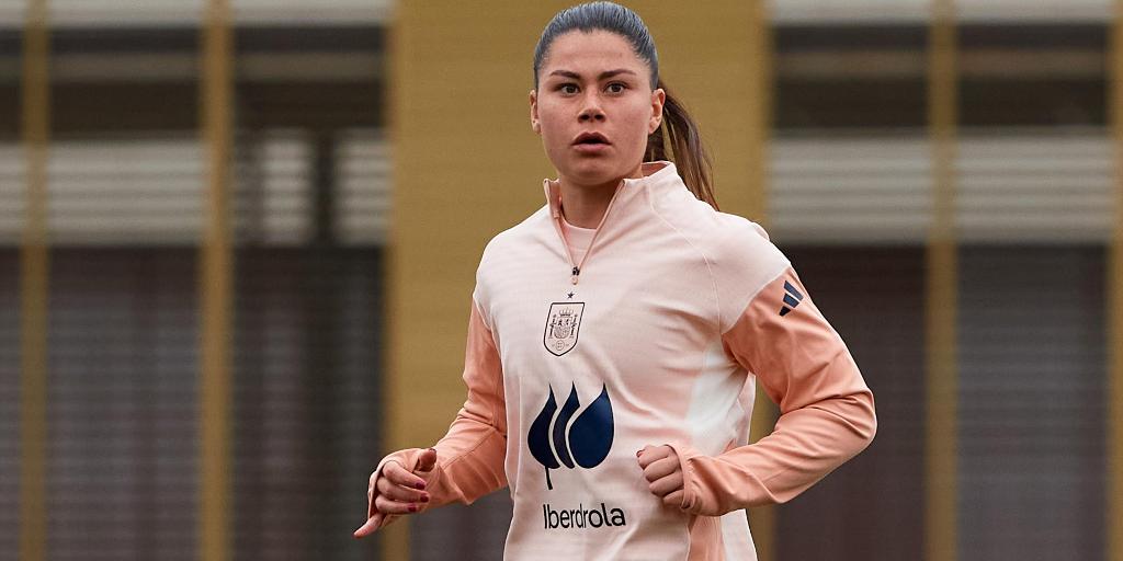 «Los españoles cada vez se apuntan más a la selección»