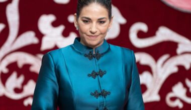 Mariló Montero se corona con su mejor look de fiesta con conjunto satinado