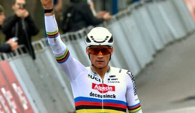 Mathieu Van der Poel impone su ley en la arena de Koksijde, tercera victoria en la Copa del Mundo de Ciclocross