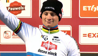 Mathieu van der Poel se exhibe en el X2O Trofee de ciclocross de Hofstade y logra su cuarta victoria consecutiva