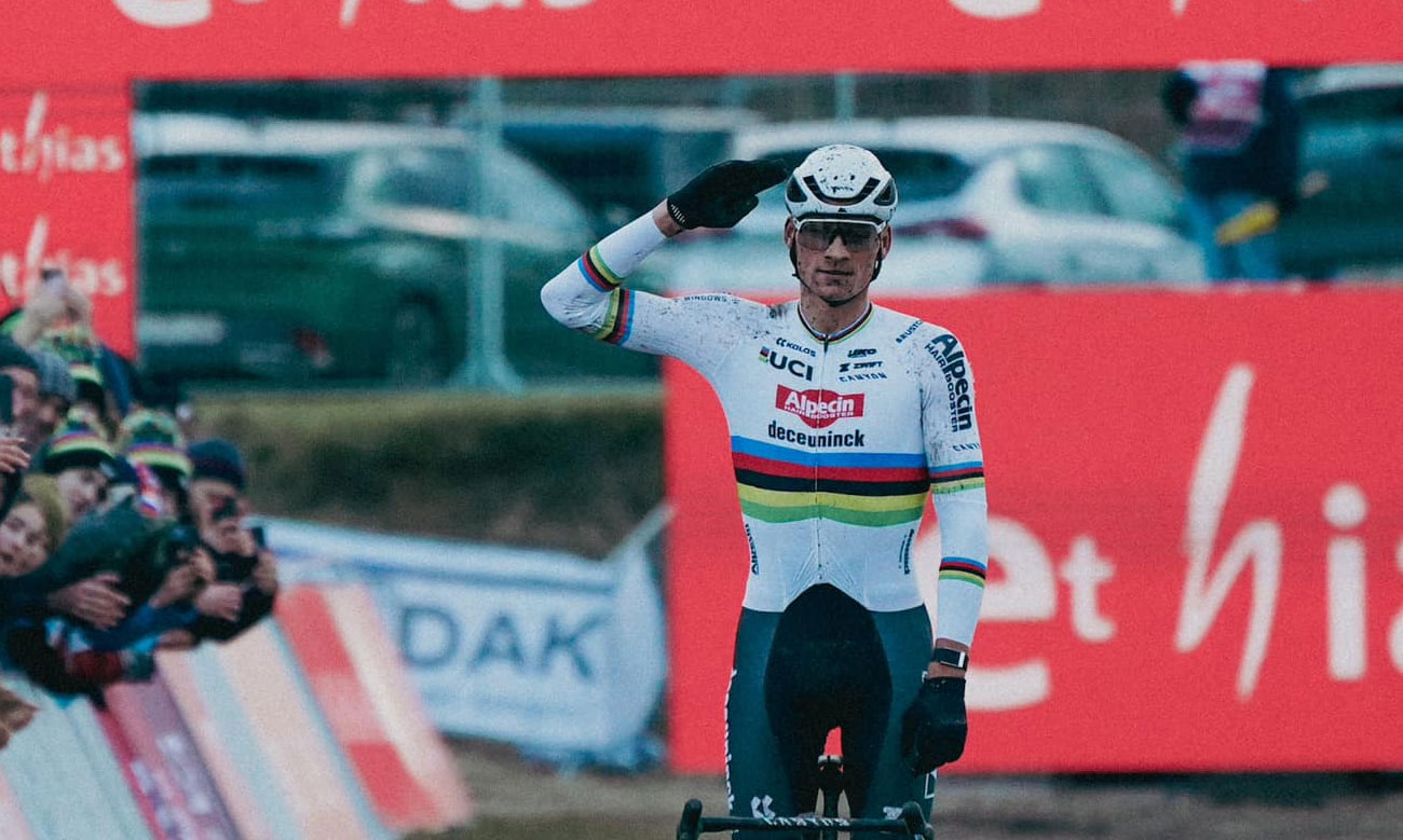 Llega el debut de Van der Poel tras su temporada perfecta y ganar 24 de las últimas 25 carreras