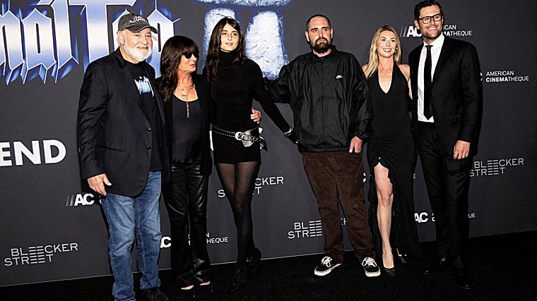 Rob Reiner, su mujer Michele y sus hijos Romy Reiner, Nick Reiner, Jake Reiner y su pareja Maria.