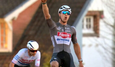 Niels Vandeputte se impone en el Leiecross de Kortrijk tras una vibrante carrera urbana del Exact Cross