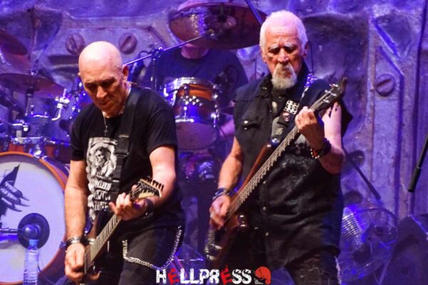 Actuación de los músicos clásicos de Obús en Madrid