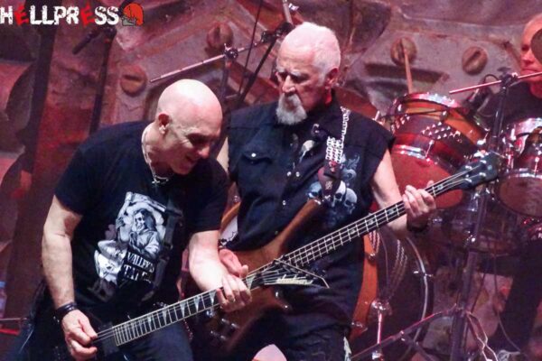 Directo de Obús con los músicos clásicos en Madrid