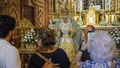 La mirada perdida de la Macarena, el último cisma en Sevilla