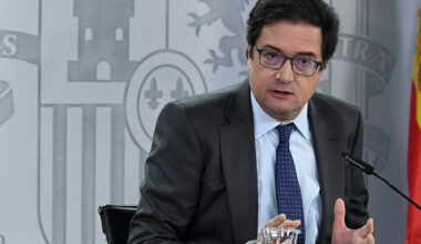 Un decreto ley hace efectivo el aumento salarial en 2025 y 2026 de los empleados públicos acordado con los sindicatos