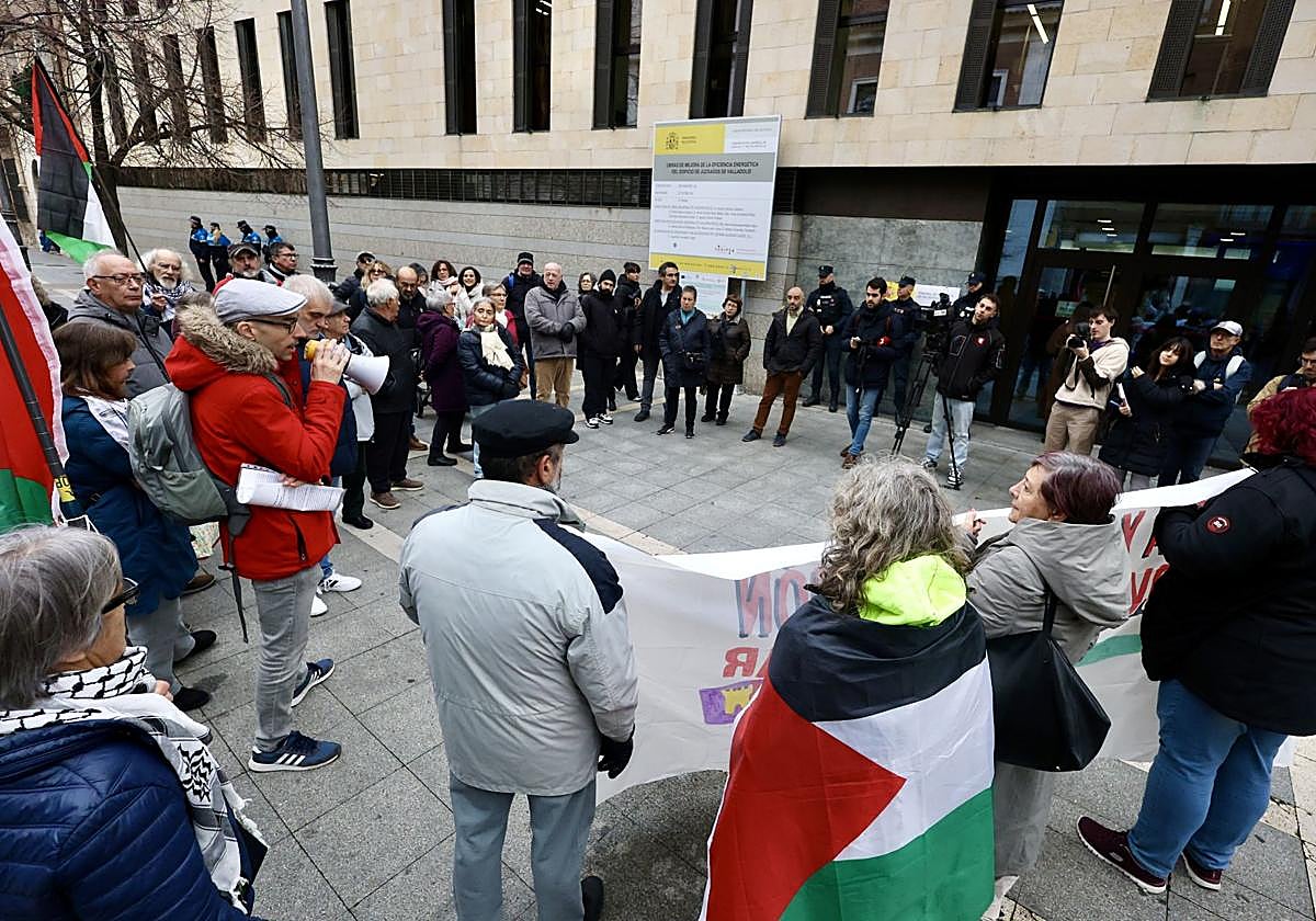 Los activistas de la Vuelta citados por desobediencia: «Se nos acusa de algo de lo que estamos satisfechos»