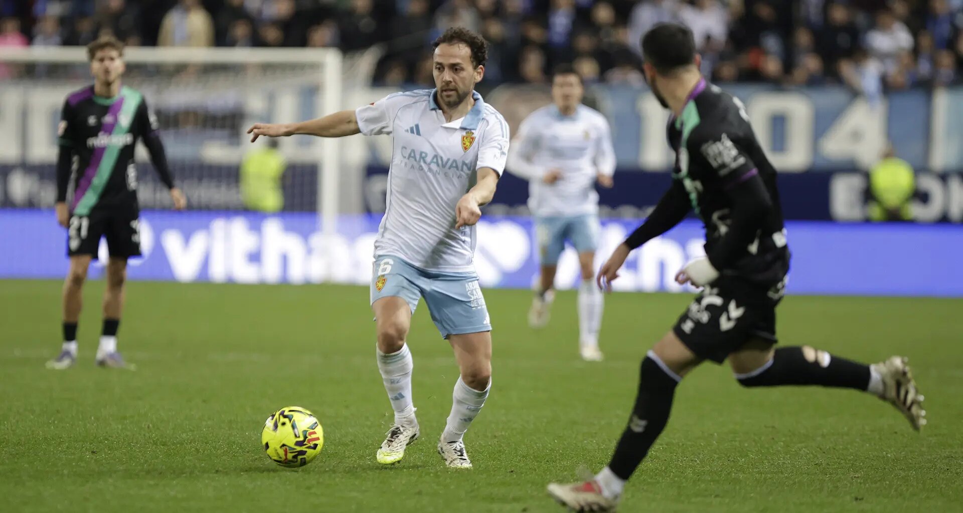 Resumen del partido Málaga-Real Zaragoza: resultado, goles, ocasiones, polémica...