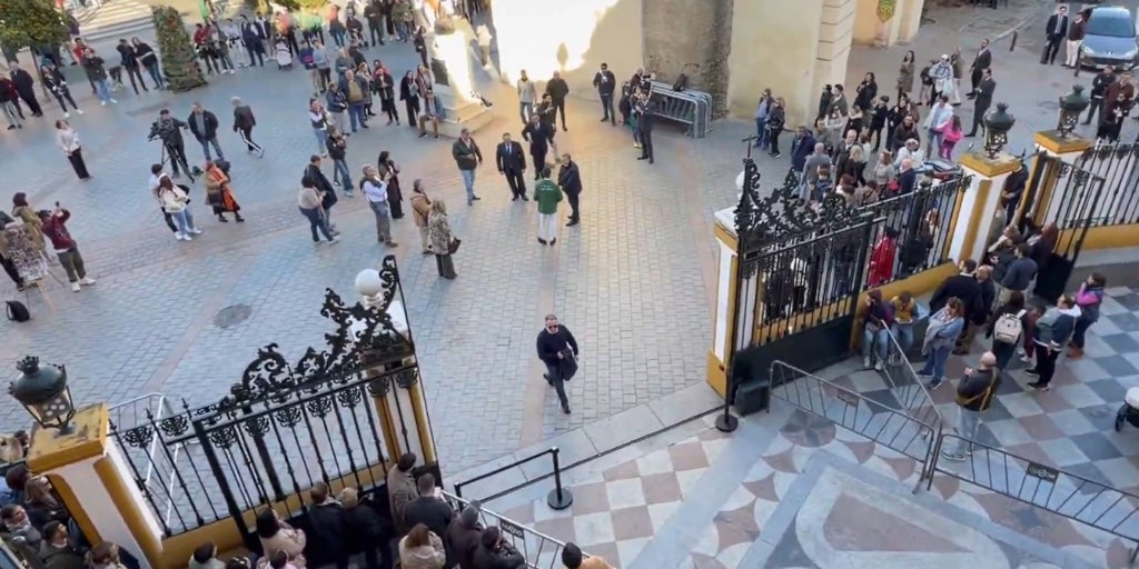 Sevilla agradece a Pedro Manzano por devolver el esplendor de la Macarena