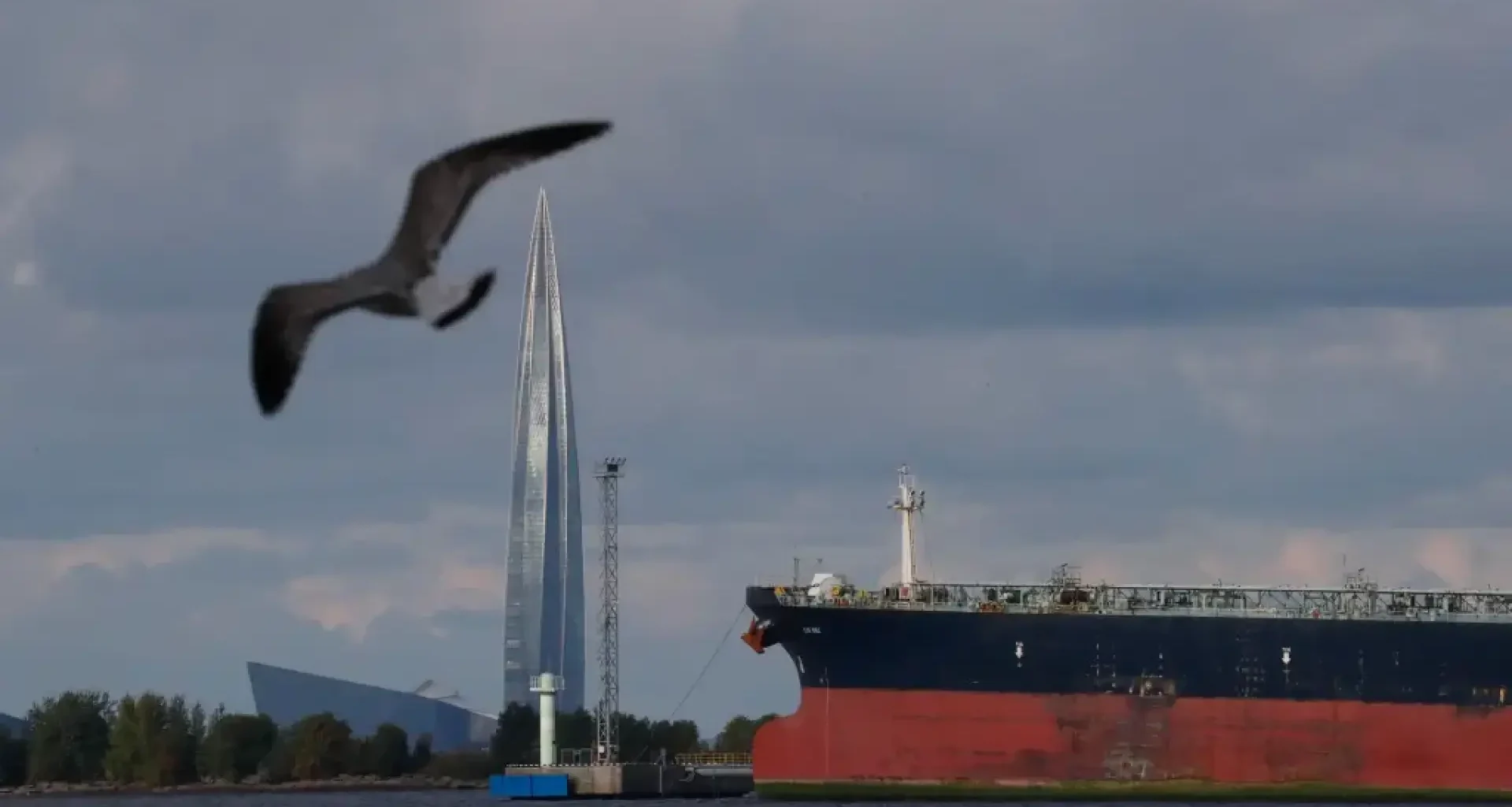 Ucrania ataca por primera vez un petrolero ruso en el Mediterráneo