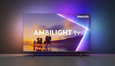 Amazon hunde el precio de esta smart TV QLED de 65 pulgadas con Ambilight para llenar de color cualquier salón