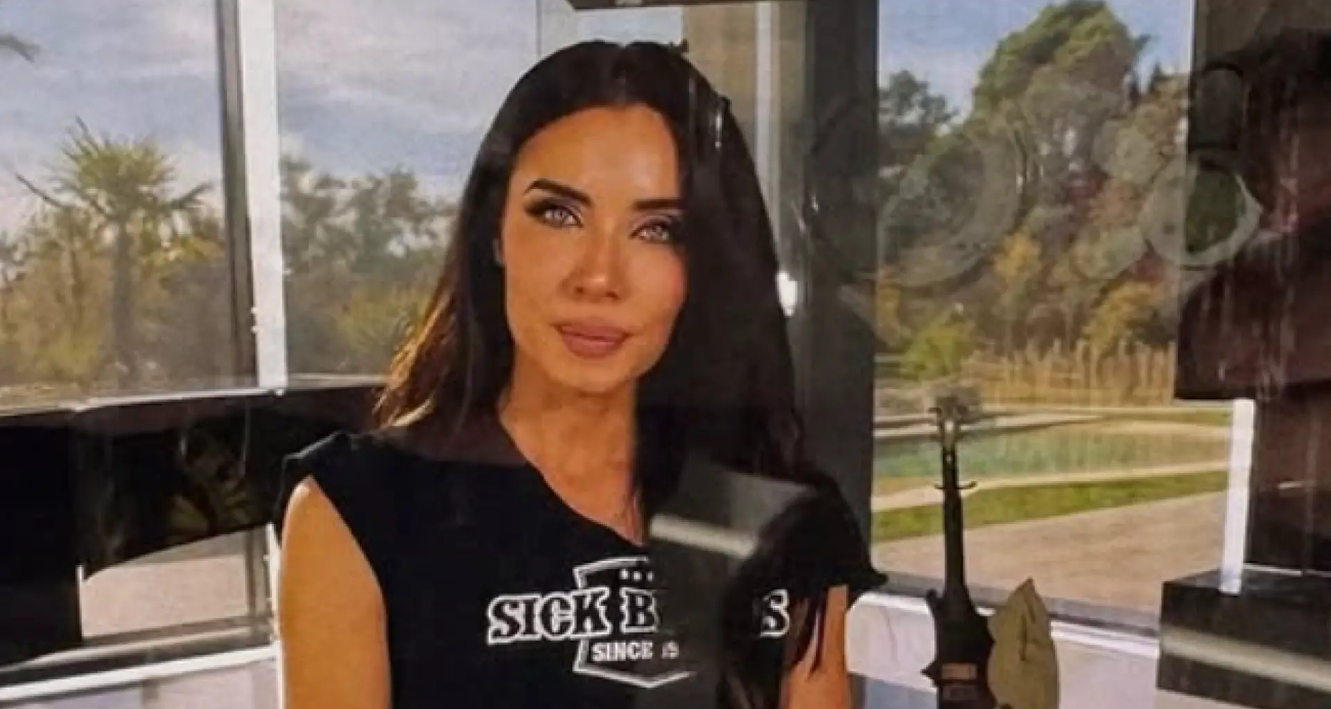 Pilar Rubio, estrella en la película de su grupo favorito de rock... que es aragonés