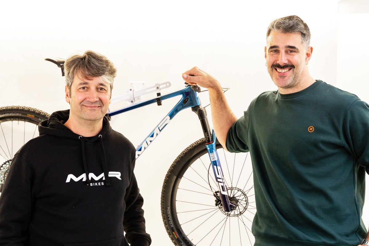 Podcast con David Amor y Yuriy Tomas: La nueva era de la industria y el auge del ciclismo "disfrutón"