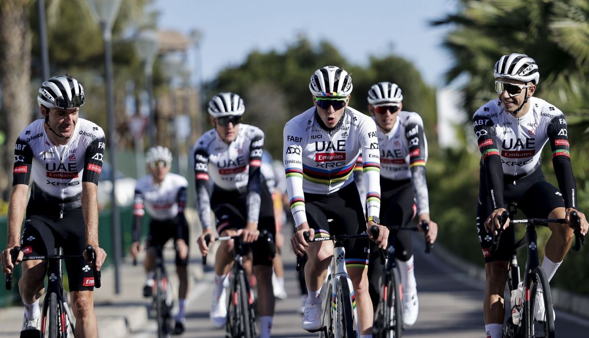 Pogacar termina el año con el récord del Col de Rates: ¡a...