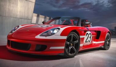 El Porsche Carrera GT recibe este llamativo diseño en rojo