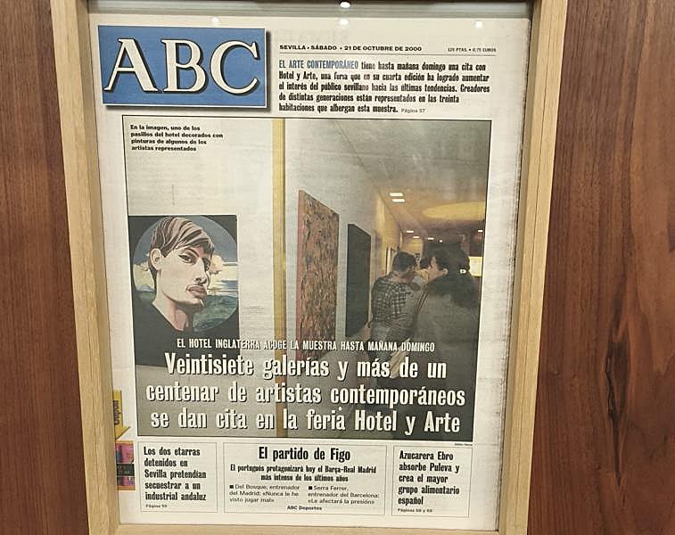 Portada de ABC que recoge la inauguración de Hotel y Arte