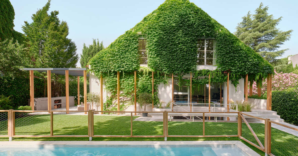 Las casas también pueden tener segundas oportunidades y esta, en Aravaca (Madrid), renace tras 20 años sin reformarse