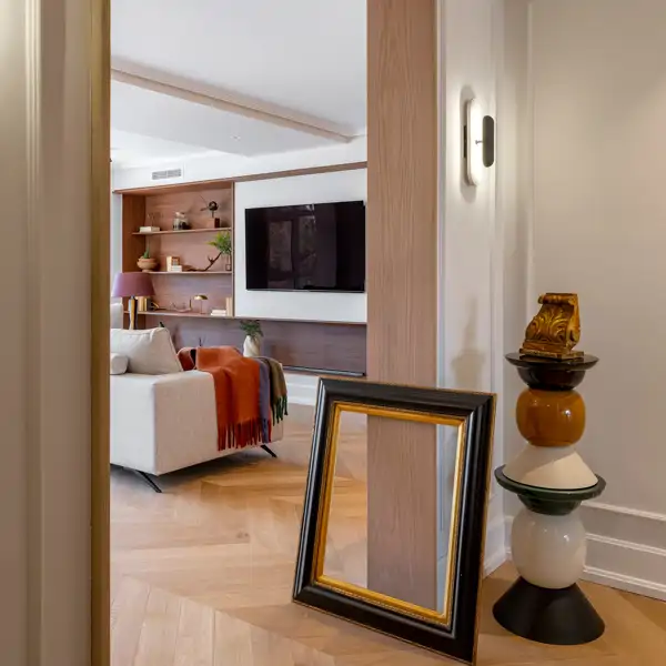 Recibidor abierto al salón