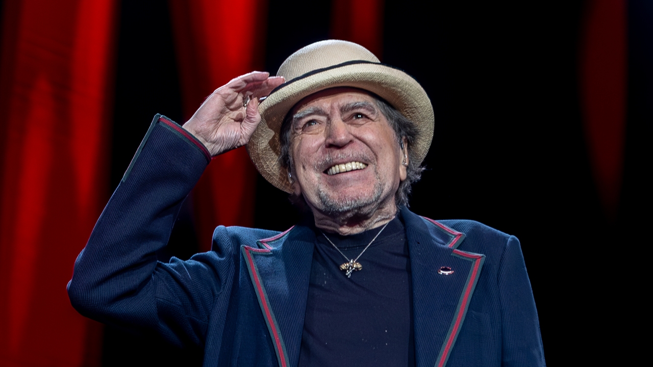 La primera imagen de Sabina tras retirarse de los escenarios: "El hogar del jubilado"