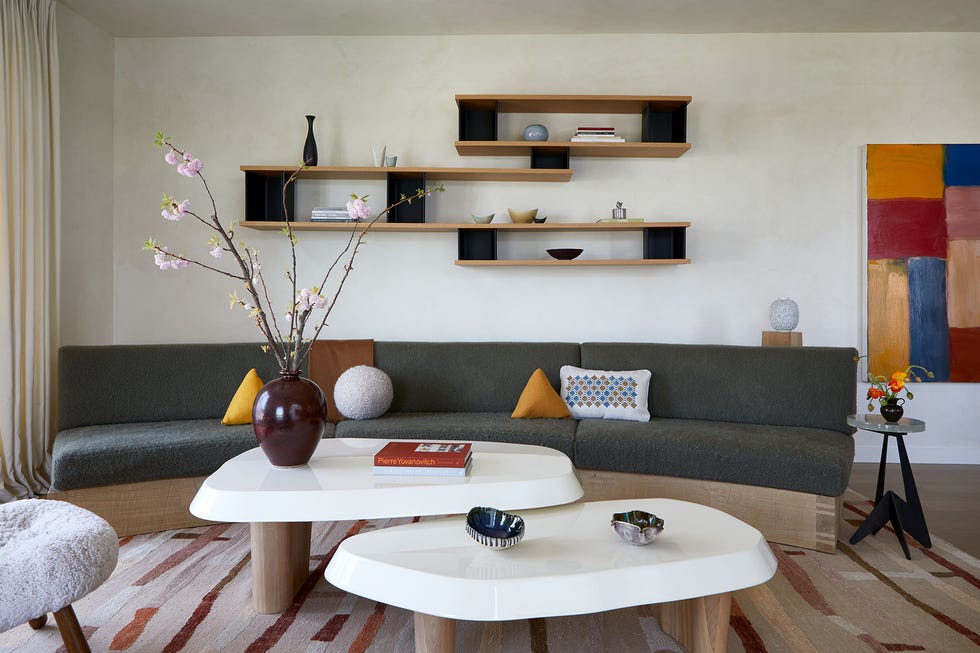 una casa con arte y estilo eclectico y artesanal de cochineal design studio