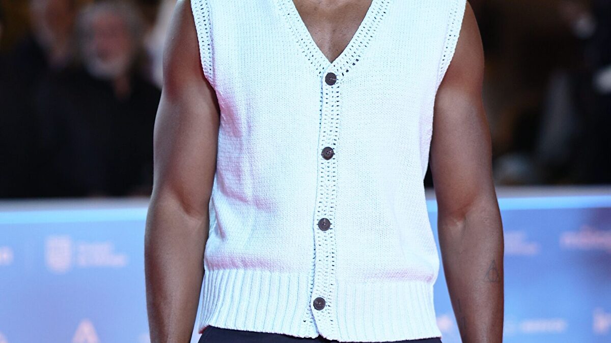 Echan de un bar de Bilbao al actor pamplonica Sambou Diaby por ser negro: "Aquí no puedes vender" - Libertad Digital