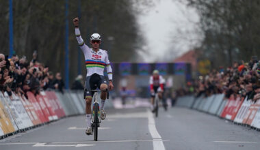 Van der Poel también domina en la arena de Koksijde y suma otra victoria en la Copa del Mundo