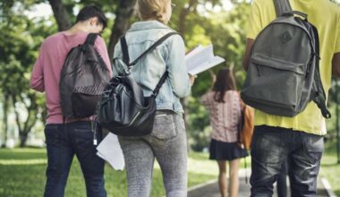 Jóvenes universitarios