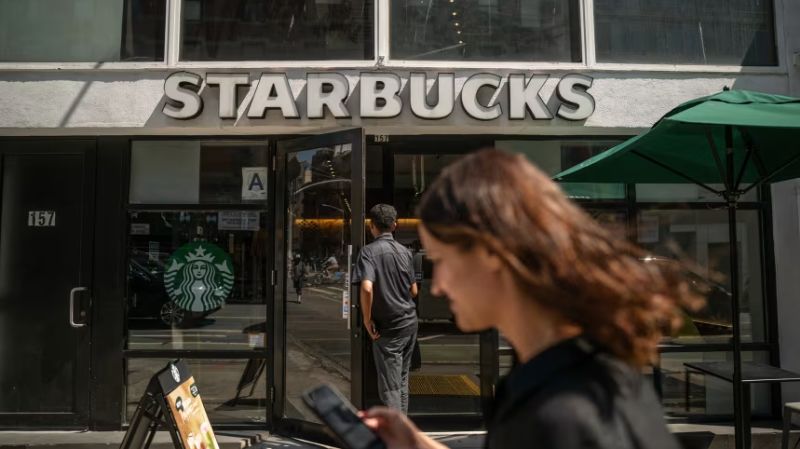 Starbucks ya no quiere estar en todas las calles de Nueva York y Los Ángeles