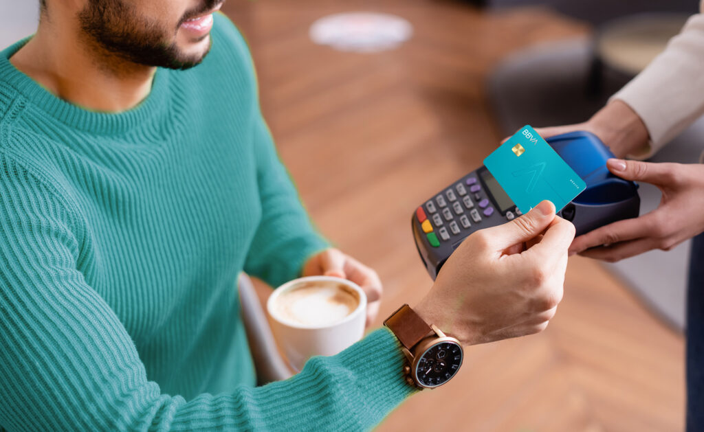 BBVA marca un hito al incorporar una nueva opción de financiamiento en cuotas para consumos con tarjeta de crédito