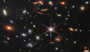 así es el exoplaneta TOI-561 b