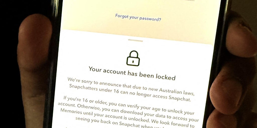 El Gobierno prevé implantar una herramienta para bloquear a los menores de las redes sociales en 2026