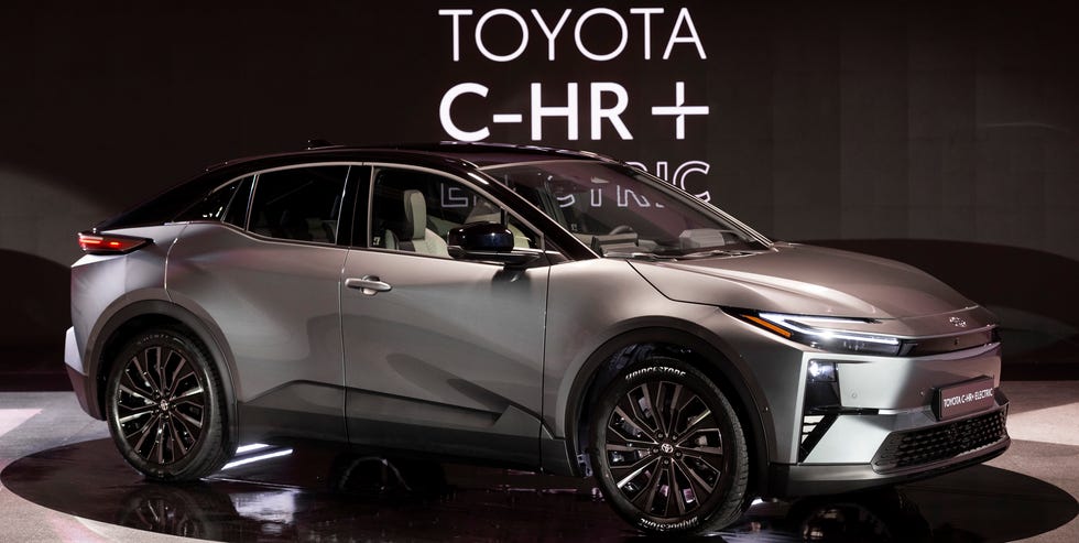 toyota c hr +