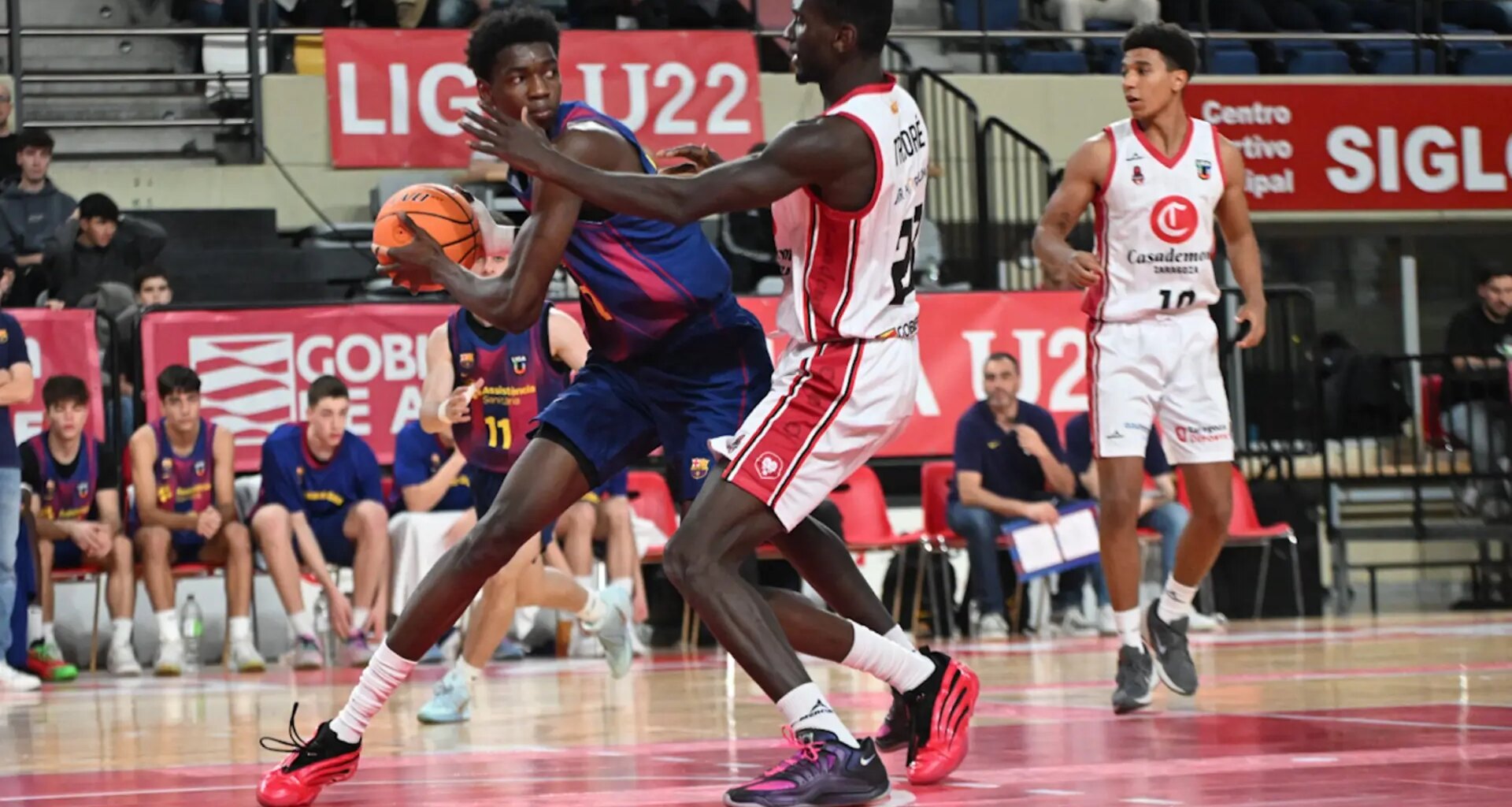Exhibición del Casademont Zaragoza U22 en Badalona (69-82)