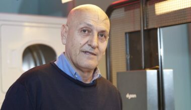 el regreso del enfant terrible marcado por décadas de escándalos