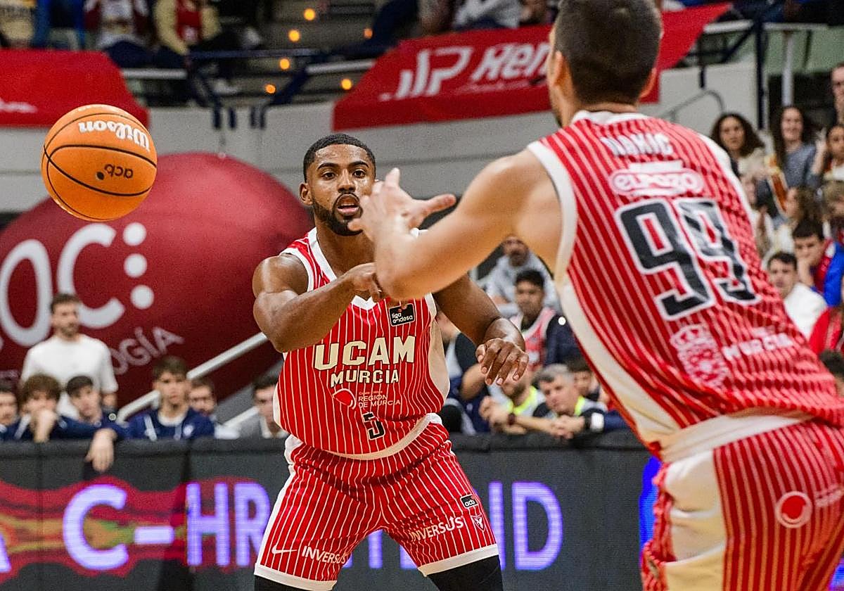 Victoria convincente del UCAM Murcia en su debut en el Top 16 de la Europe Cup