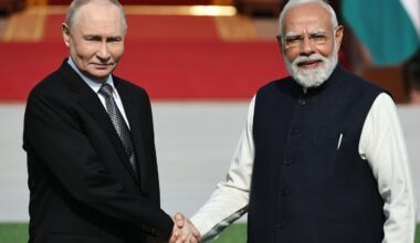 Putin y Modi mantienen conversaciones y anuncian expansión de lazos comerciales entre Rusia e India