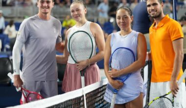 Carlos Alcaraz y otras estrellas del tenis participan en evento de exhibición en el loanDepot Park