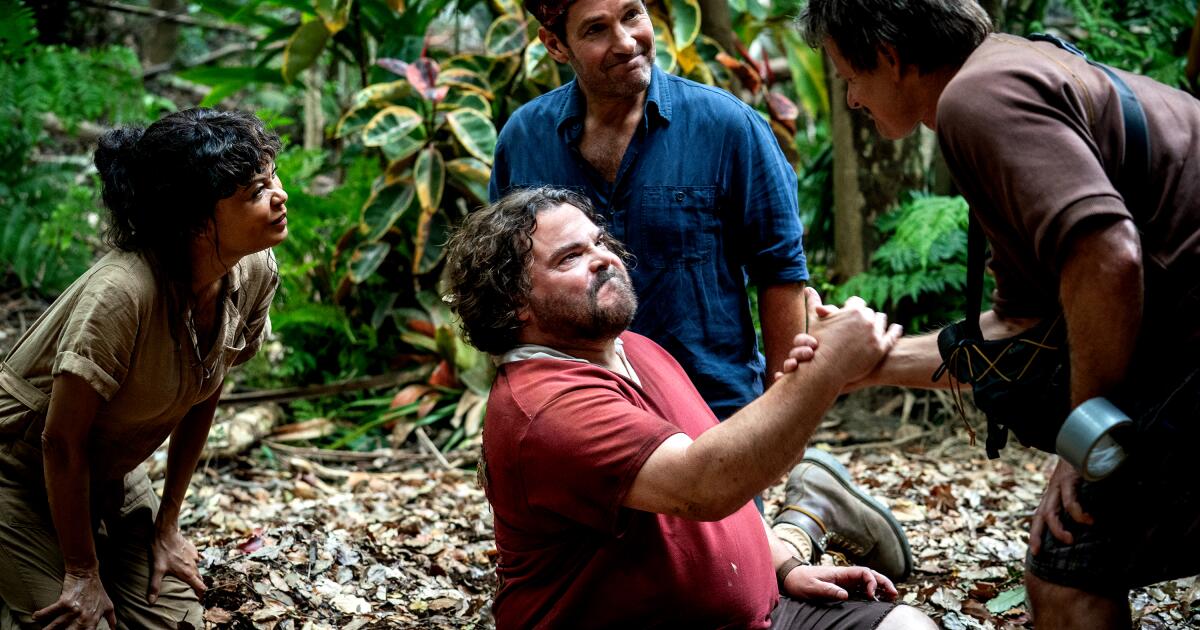 ‘Anaconda’ regresa con risas, pero poco veneno