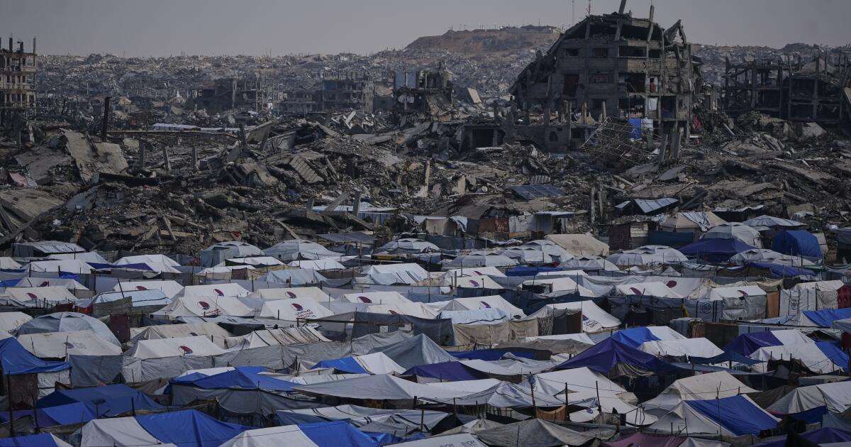 El líder de Qatar dice que el alto el fuego en Gaza está en un momento crítico