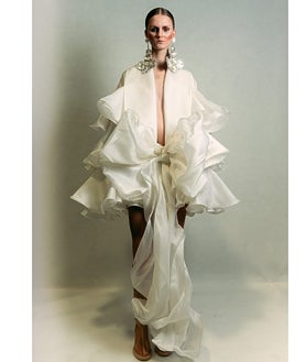 Imagen secundaria 2 - Detalles del vestido de Juana Martín que ha llevado Cristina Pedroche