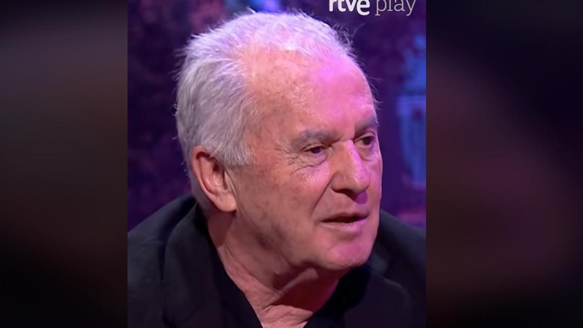 Víctor Manuel explica lo que haría con el 21% de los españoles que quieren que vuelva el franquismo y provoca una fuerte ovación del público