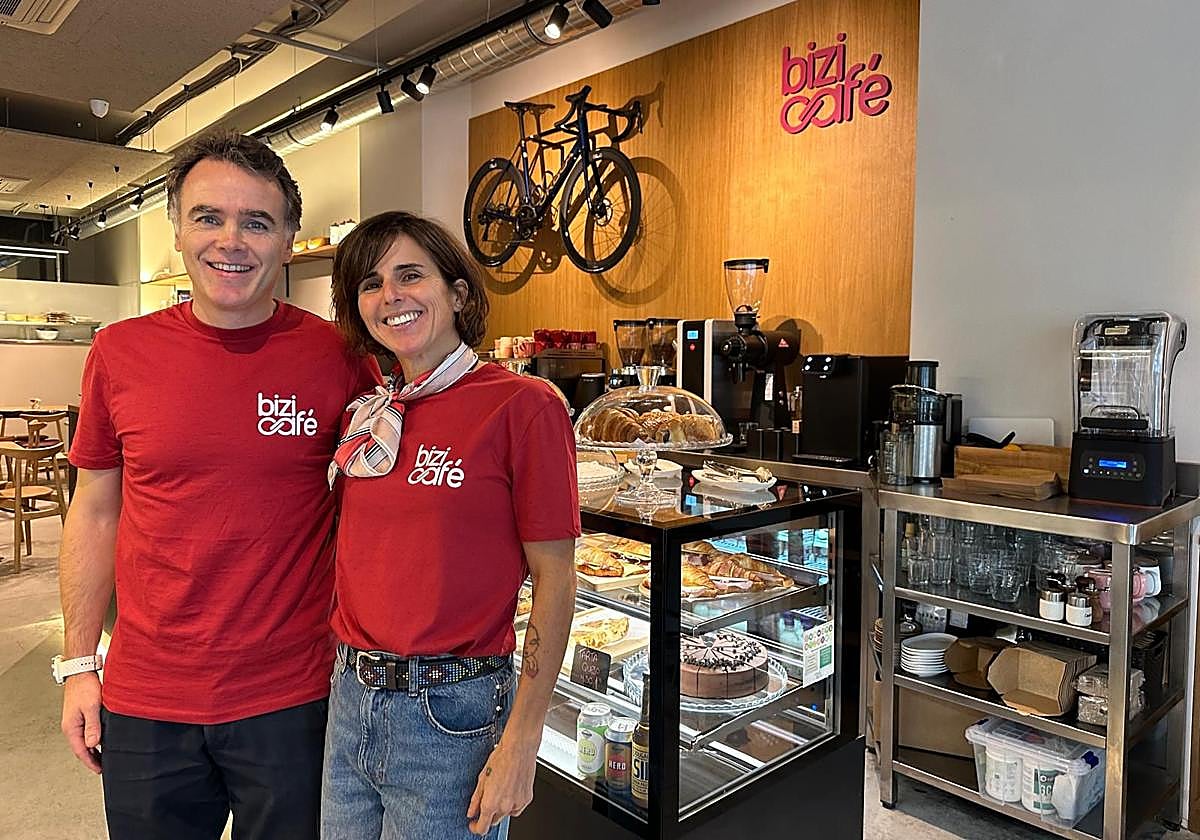 Virginia Berasategi abre en Bilbao la primera cafetería para ciclistas: comida sana, buen rollo y... alquiler de bicis