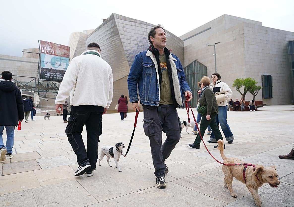 «No sabíamos nada, ha sido una coincidencia visitar hoy el Guggenheim»