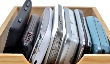 ¿Tienes móviles antiguos en casa? Por qué deberías revisarlos (y qué puedes hacer con ellos)