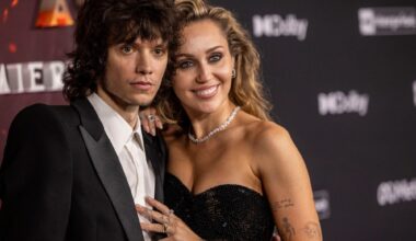 apareció en el estreno de Avatar con un anillo de compromiso