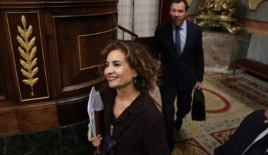 Montero y Puente cobran 29.000 euros al año del Congreso para vivienda aunque residen en casas oficiales