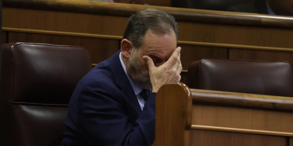 Los abogados de Ábalos renuncian a su defensa por discrepancias económicas