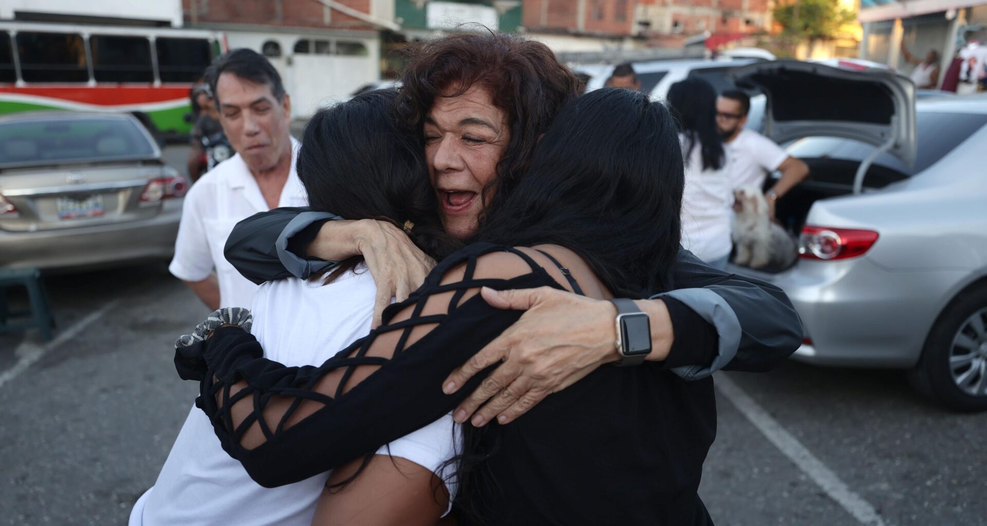 Conflicto Estados Unidos - Venezuela, última hora en directo hoy | Corina Machado celebra la liberación de los presos como "una restitución moral" - RTVE.es