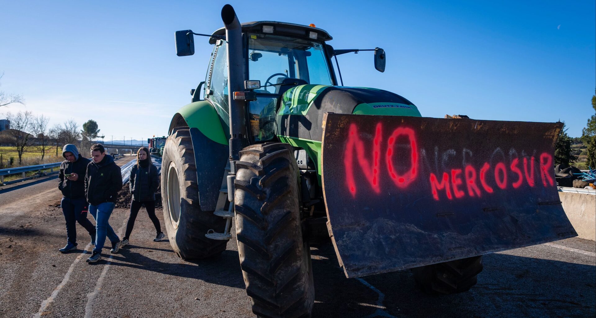 Cuarta jornada de protestas de los agricultores en Cataluña